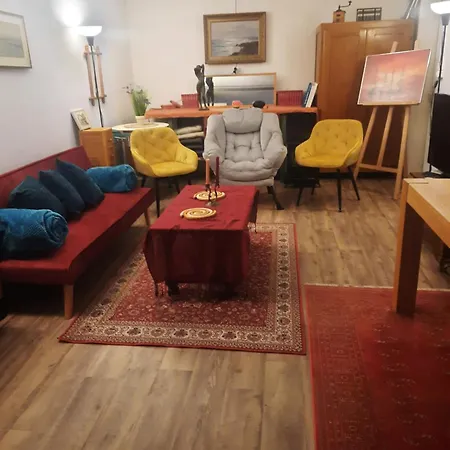 Magnolia Apartment *